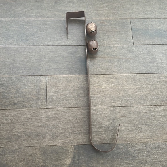 Brown/Black Metal Wreath Hook, Over The Door Hanger Seasonal Decor Hook, Welcome - Picture 9 of 9